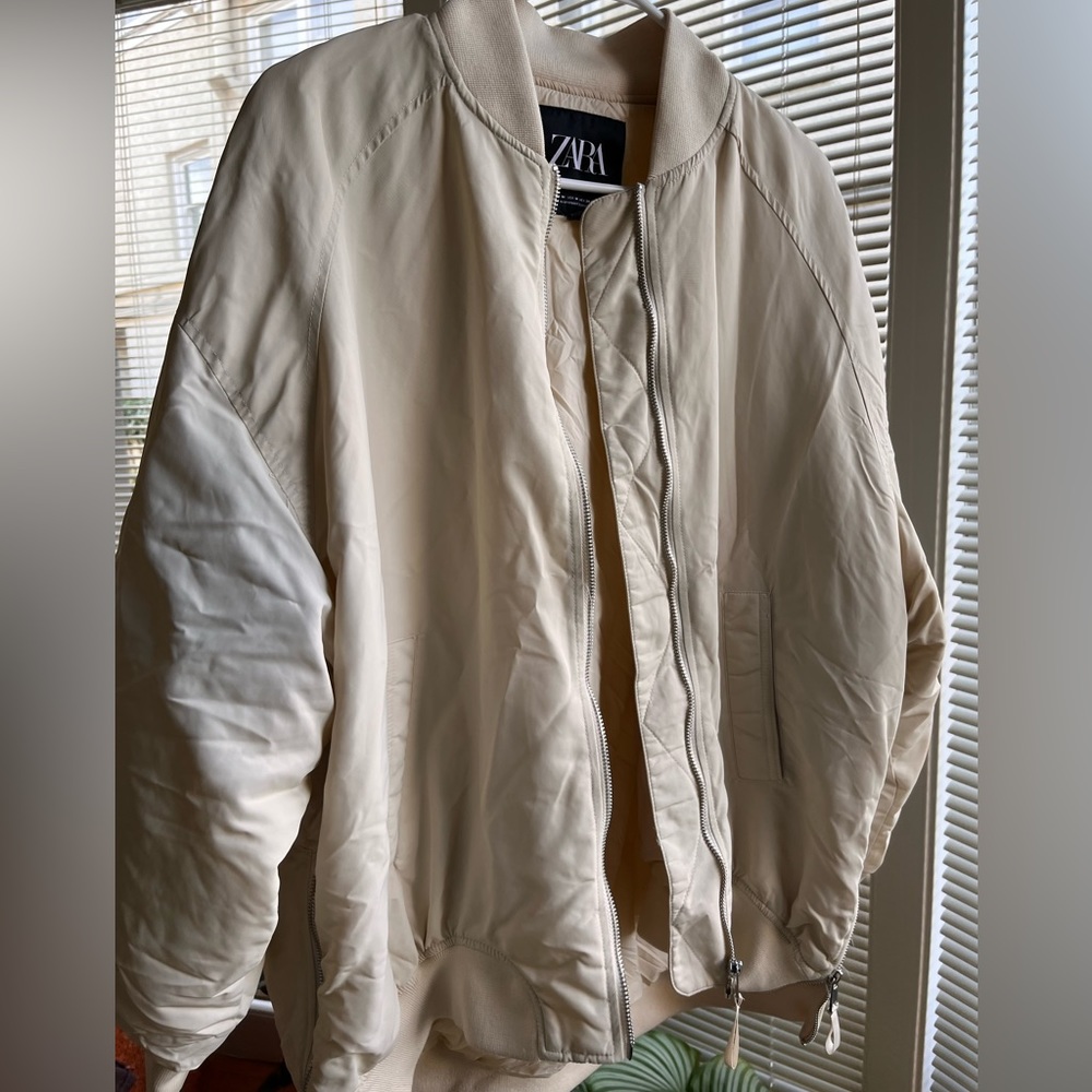 OVERSIZED BOMBER